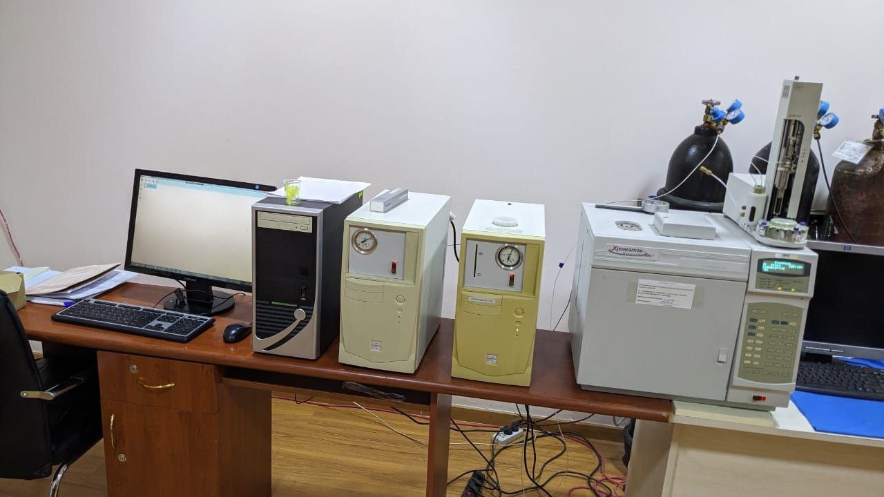 EXTRALAB լաբորատորիայի սարքավորումներ և աշխատանքային տարածք 4